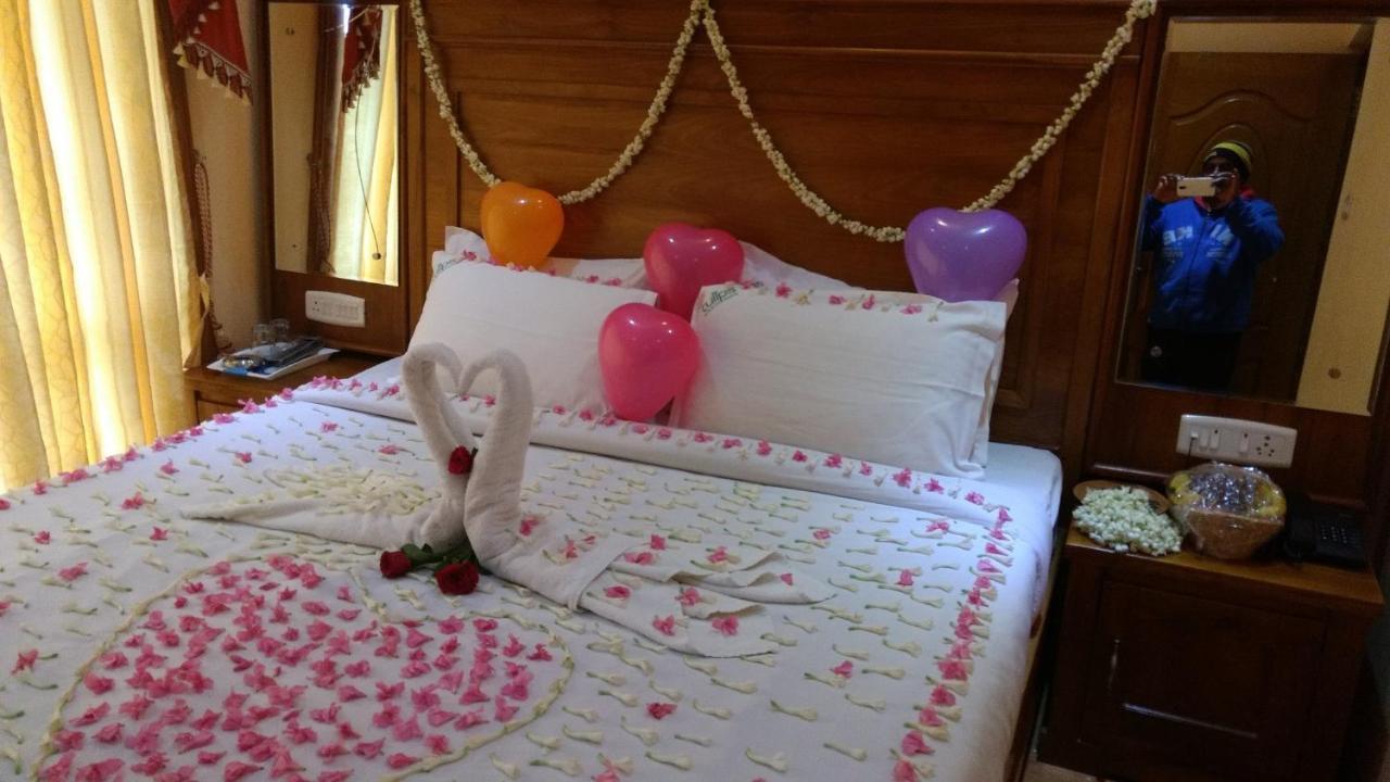 Mmr Holiday Inn Ooty Buitenkant foto